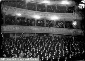 Trento Teatro Sociale Cerimonia Dell Associazione Mutilati E Invalidi